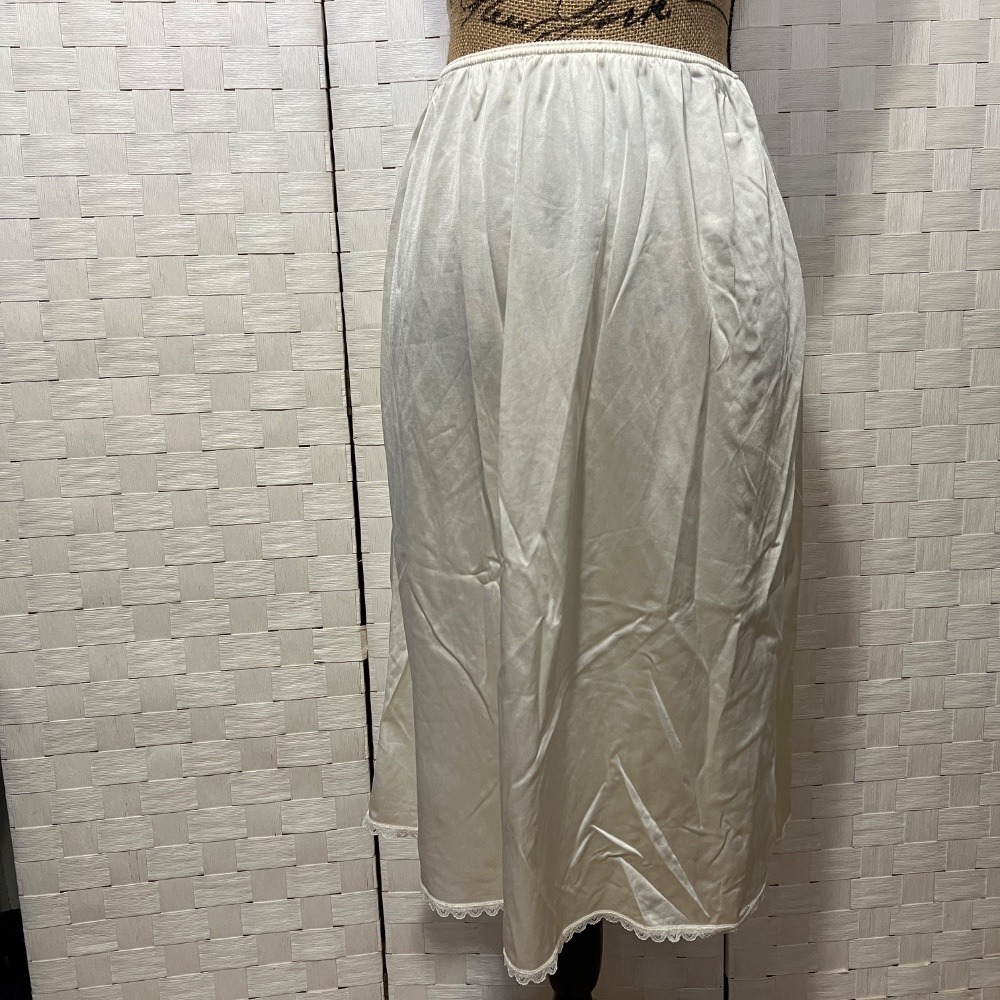 Vintage Half Slip Ivory Lace Trim Elastic‎ Waist Lingerie Skirt Size Large